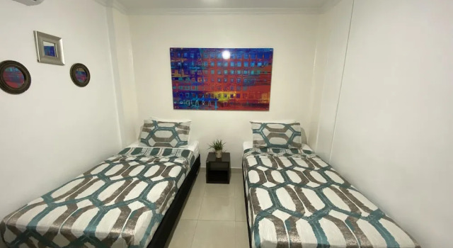 Apartamentos Amoblados JG de la 70, Забронировать Апартаменты/квартира Лаурелес-Эстадио Медельин, рядом с San Antonio's Square