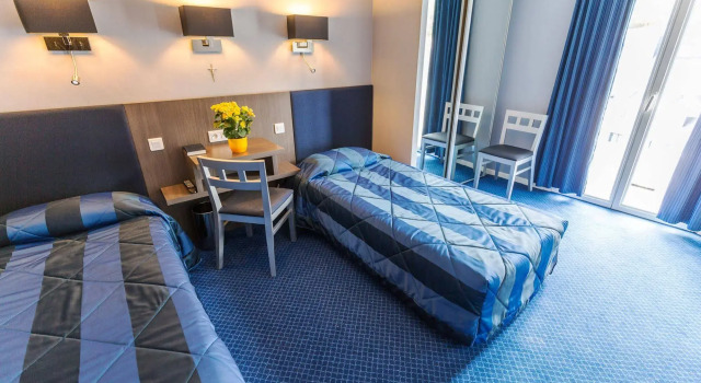 Hotel Irlande, Varaa Hotelli Hotellit Hautes-Pyrénées aamiaisella, Aamiainen