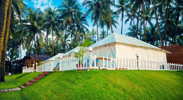 Тент с видом на море La Cabana Beach & Spa, By Ashvem Beach