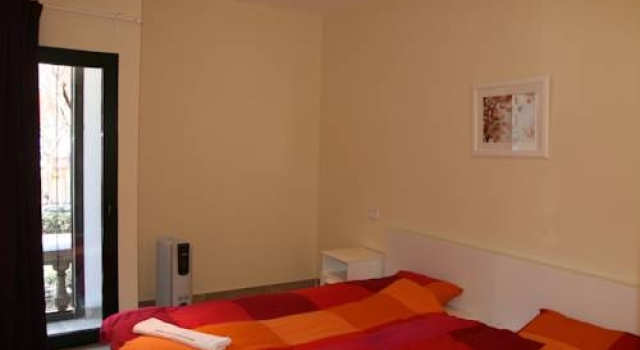 Korea Hostel, Забронировать Хостел Эшампле Барселона, рядом с Приход Св. Августина