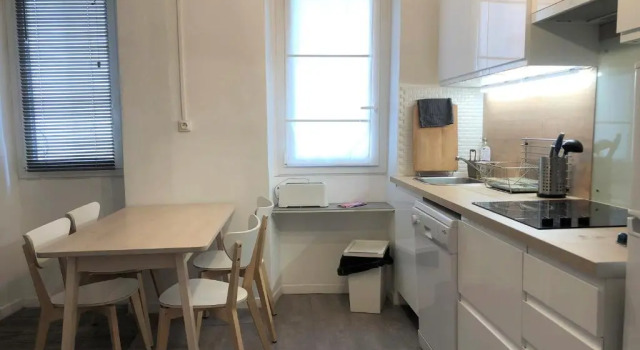 Апартаменты Appt 2 chambres au centre ville 4è