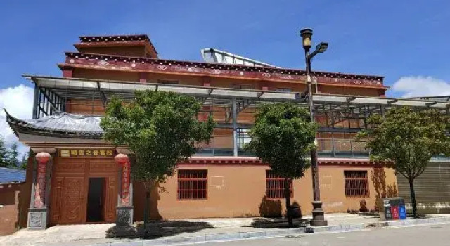 Qingxuezhi Yin Chinese Inn (Dukezong Ancient City), Prenota Hotel Shangri-La Yunnan
