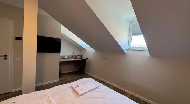 Promenaden Hotel