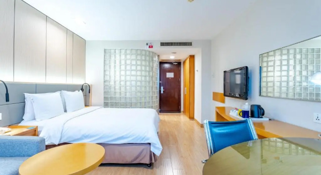 Двухместный номер Standard Holiday Inn Express Shanghai Jinqiao Central by IHG