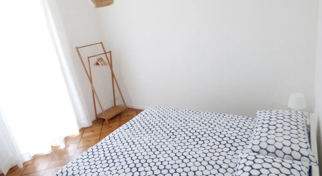 BnB Villa Anna, Забронировать Отель «постель и завтрак» Отели Ниццы с парковкой, Парковка