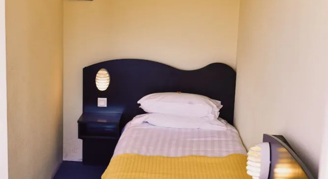 Трёхместный номер Standard с видом на сад Hôtel Heod - Sauna - Binic - Saint-Quay-Portrieux