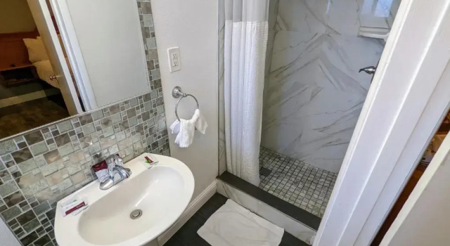 Номер Standard Deluxe Inn