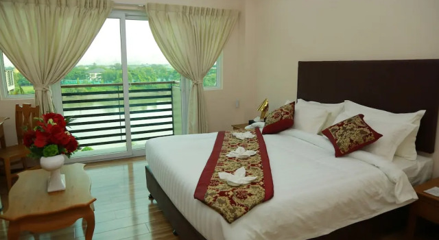 Двухместный номер Superior с красивым видом из окна Hotel Sincere Smile Yangon