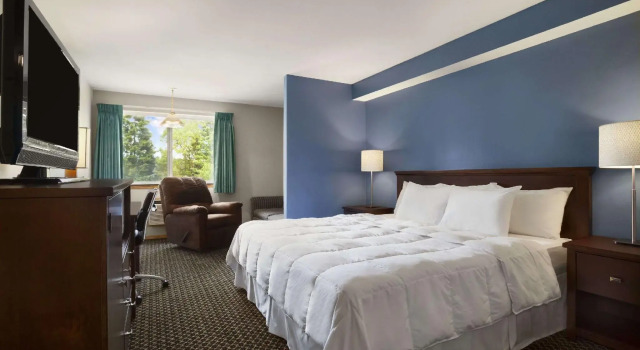 Двухместный номер Standard Days Inn by Wyndham Lacey Olympia Area