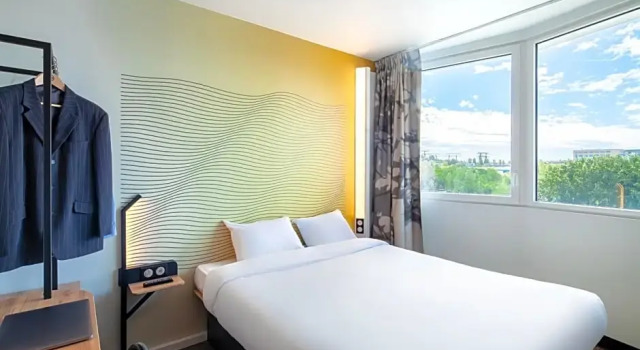 Двухместный номер Accessible B&B HOTEL Massy Gare TGV