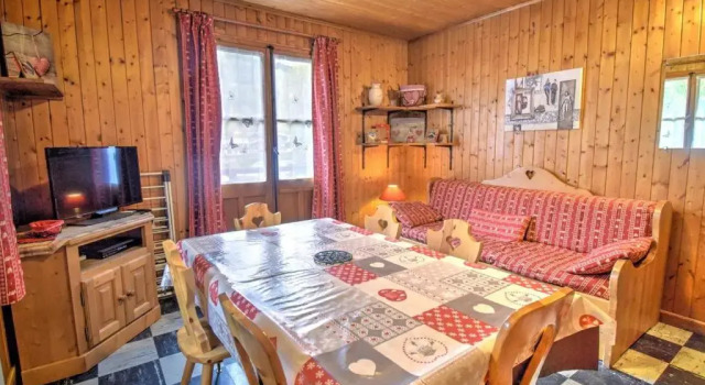 Chalet individuel unique proche du centre de Morzine avec jardin privé et WiFi, pour 5 pers. - FR-1-524-93, Забронировать Шале Виллы Овернь-Рона-Альпы, Вилла