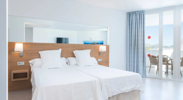Loft studio with shared pool, near the beach, Book Apartment Muro Majorca