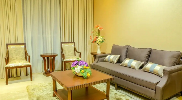 Luxury Four Winds Apartment Near Senayan And Slipi, Book Apartment Grogol Jakarta