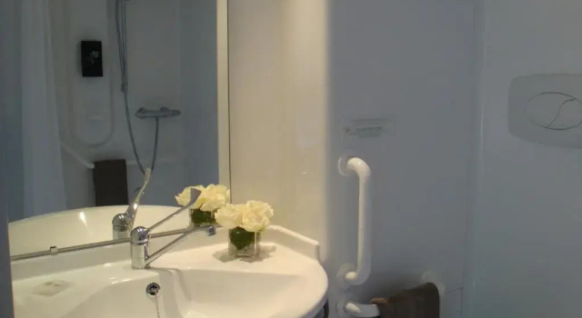 Четырёхместный номер Standard Côté Hôtel