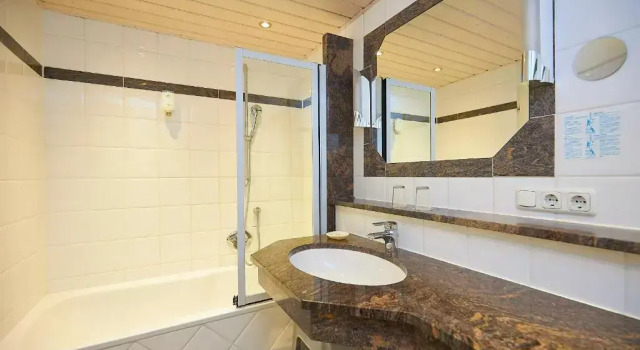 Апартаменты Gasthof-Hotel Zur Post Samerberg