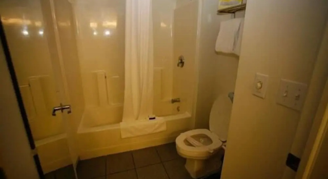 Номер Executive Chalet Motel Mequon