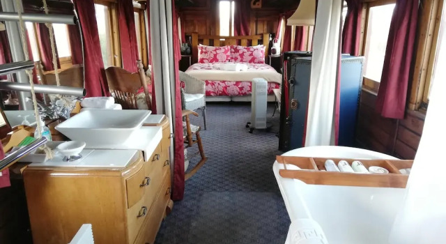 Fiordland Carriage Te Anau Lodge