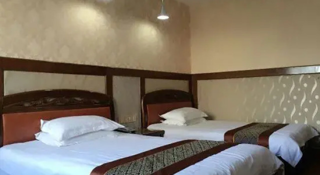 Tonglu Hefengyuan Hotel