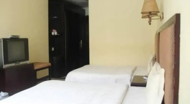 Guangzhou Fuxing Fashion Hotel (Panyu Square Subway Station), Забронировать Отель Паньюй Панью