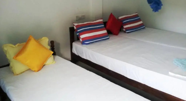 Habitación triple Estándar con balcón y con vista Calidan