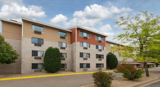 AmericInn by Wyndham Apple Valley