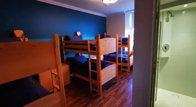 Кровать в общем номере (мужской номер) Oban Youth Hostel