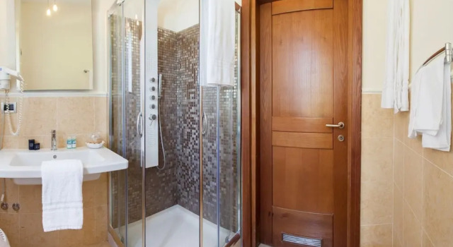 Standard Zimmer mit Balkon und mit Meerblick Grand Hotel De Rose