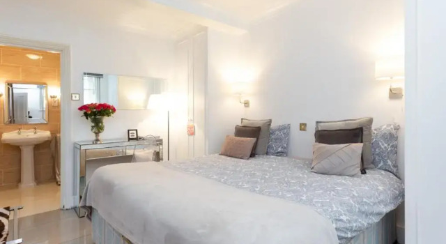 Номер Deluxe Harrods Room