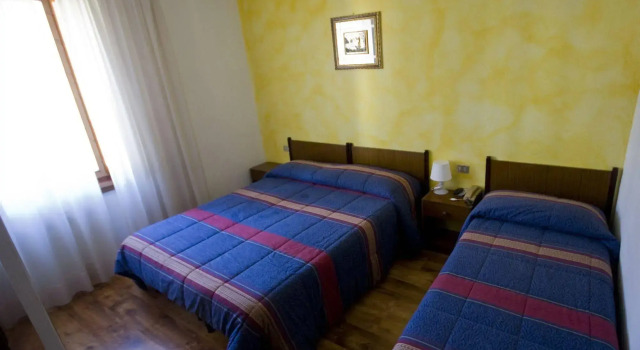 B&B Edelweiss, Забронировать Отель «постель и завтрак» Кастьоне-делла-Презолана Bergamo Province