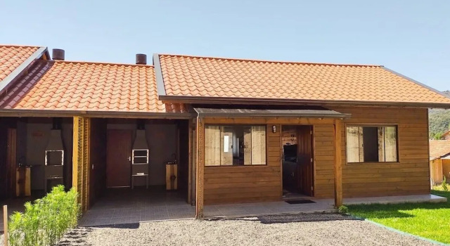 Casa Completa | 2 Suítes + Jardim com Fogo de Chão, Забронировать Дом для отпуска Виллы Урубиси, Вилла