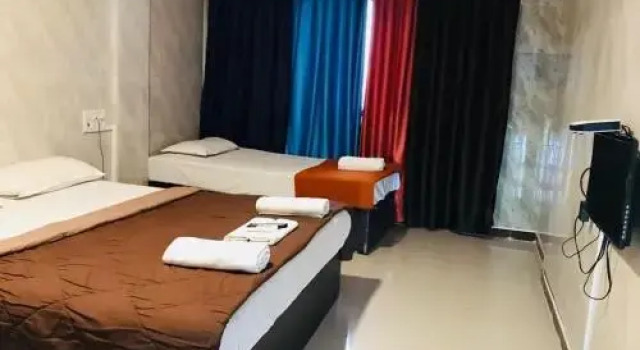 Hotel Manas