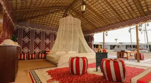Тент Al Khayma Camp "Elite Glamping & Dining in Experience"