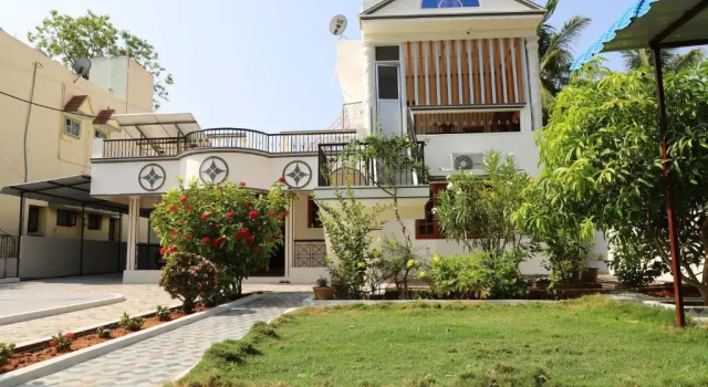 Divinehomestay Comfort Suite, Rezervovat Hotel Hotely v Andhra Pradesh s parkováním, Parkování