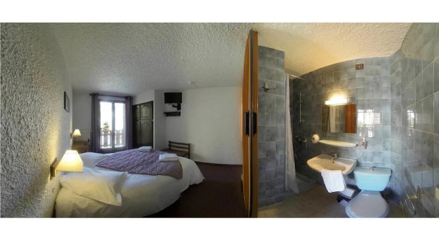 Двухместный номер Comfort с балконом Hôtel les Gardettes