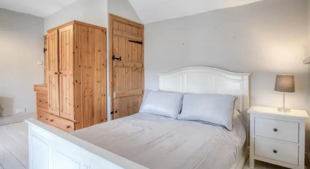Woodcocks House - 3 Bedroom Holiday Home - Kilgetty, Book Feriehus Llandyfriog Glamorgan