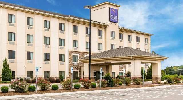 Sleep Inn & Suites Mount Olive North, Забронировать Отель Маунт-Олив Северная Каролина