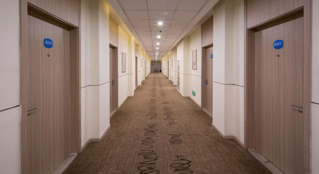 Hanting Hotel Jinan Laiwu Fengcheng West Street, Book Hotel Hoteller i Laiwu med parkering, Parkering