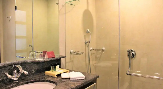 Семейный номер Standard Mövenpick Hotel & Resort Al Bida'a Kuwait