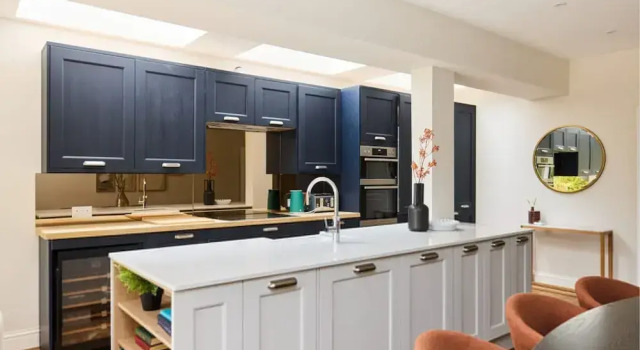 The Brondesbury Park - Sparkling 3BDR Flat with Garden