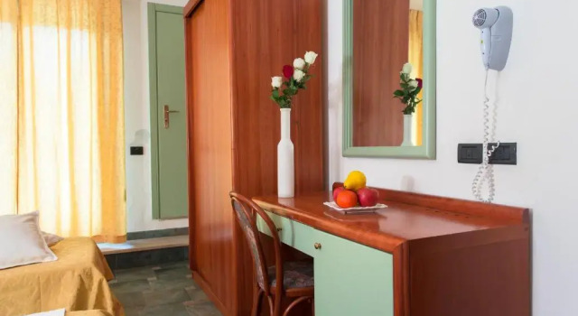 Трёхместный номер Standard Hotel Zeus