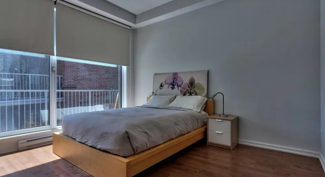 Modern 2BR Condo in Montrea by Namastay, Rezervovat Hotel Montreal Quebec