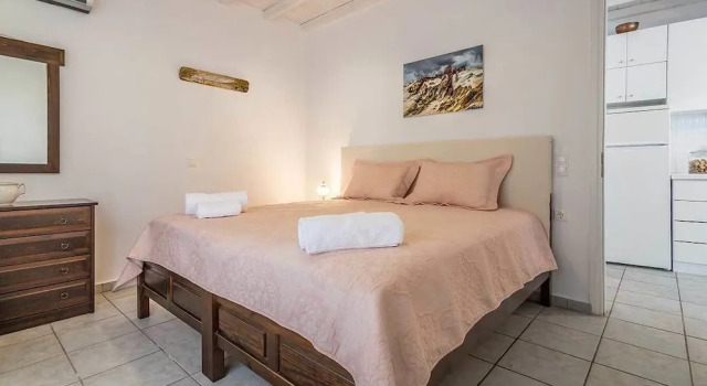 The Millers House Adamas Sea View, Забронировать Дом для отпуска Отели Милоса с парковкой, рядом с Пляж Папикину, Парковка