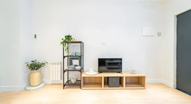 EdSam Madrid Apartments White, Varaa Huoneisto Hotellit Madridin maakunta pysäköinnillä, Pysäköinti