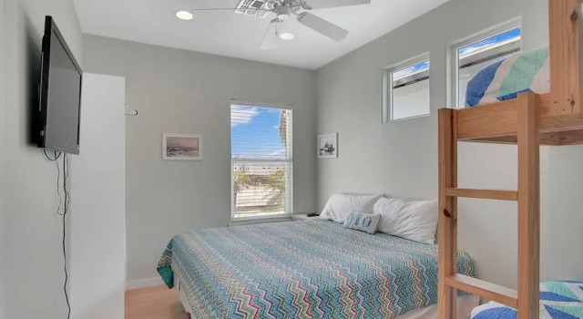 Beach Club 1 by Silver Sands Vacation Rentals, Book Feriehus Hoteller i Houston med parkering, Parkering