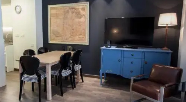 Apartment Consell de Cent, Забронировать Апартаменты/квартира Эшампле Барселона, рядом с Eixample Theatre