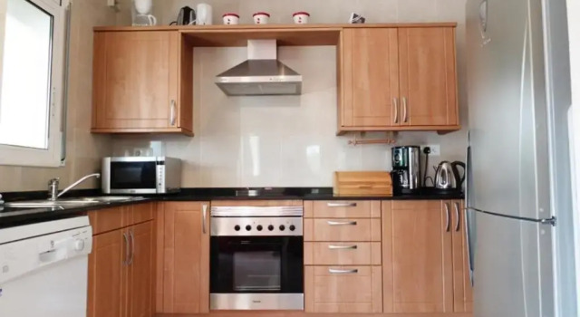 Вилла Villa Avondale 3bedroom villa with air-conditioning & private swimming pool