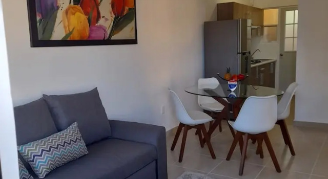 Апартаменты с 2 комнатами с балконом и с видом на сад Fabulous Apartment Hoestel Lucerna!