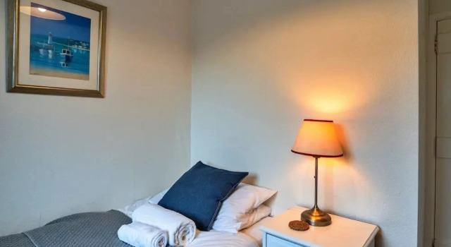 Cottage in Sennen Near Sandy Beach, Забронировать Дом для отпуска Пензанс Корнуолл, рядом с Баптистская церковь Св. Иоанна
