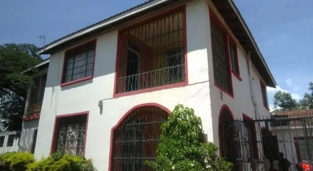 Robert's Village Inn, Rezerwuj Pensjonat Hotele w Kisumu z parkingiem, Parking