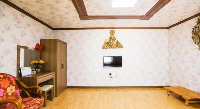 Samcheok Butnimne Pension, Boek Pension Hotels in Gangwon-Do met parkeren, Parkeren